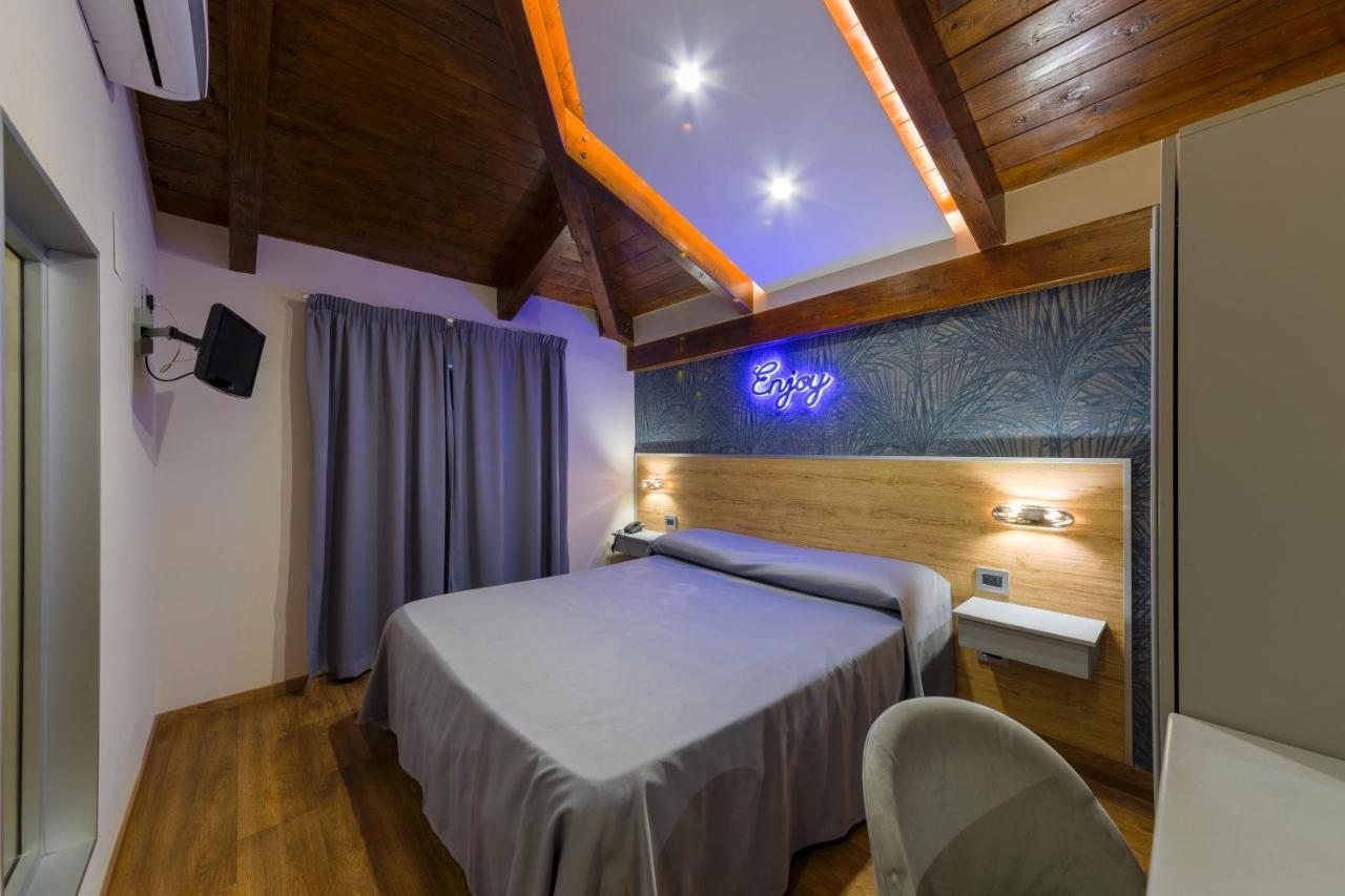 Hotel Vogue Licola Luaran gambar